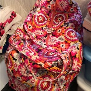 Vera Bradley duffel in Pixie Bloom